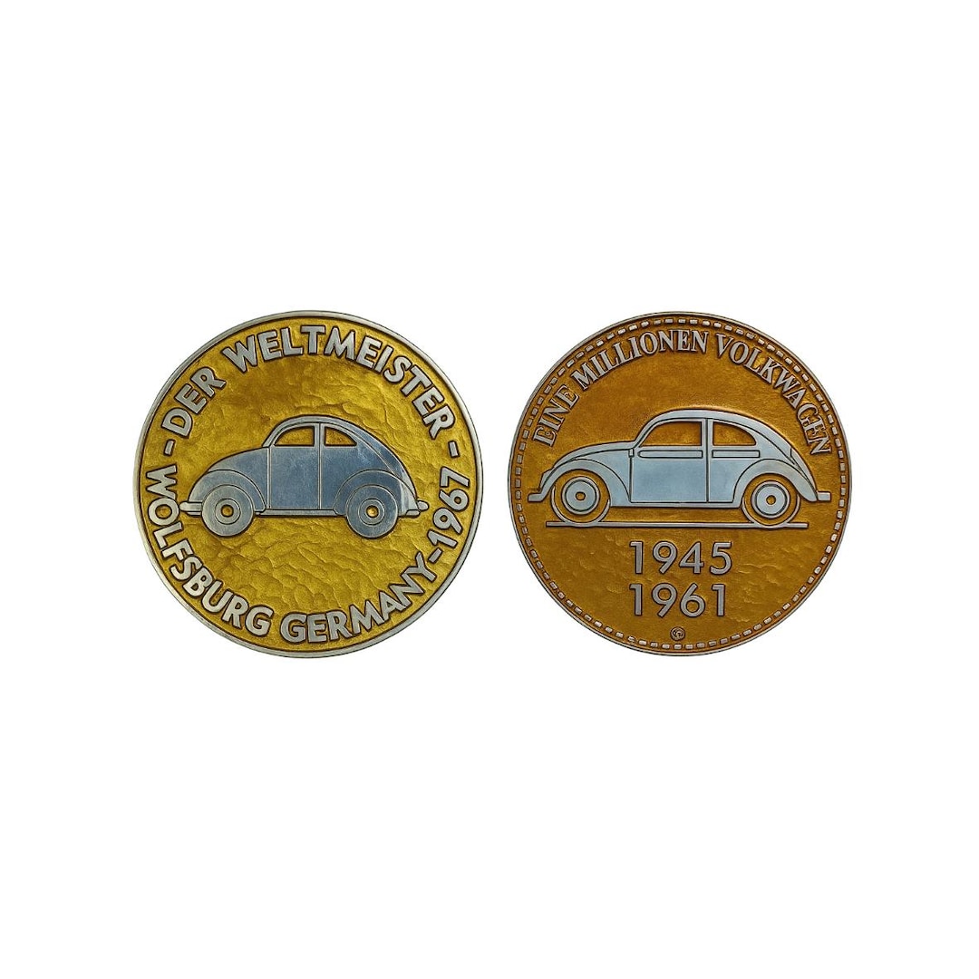 ビンテージバッジ 希少 AVD 刻印あり VW 欧州車等 Vintage VW Wolfsburg Car Badge: 1972 Der Weltmeister Emblem - Etsy