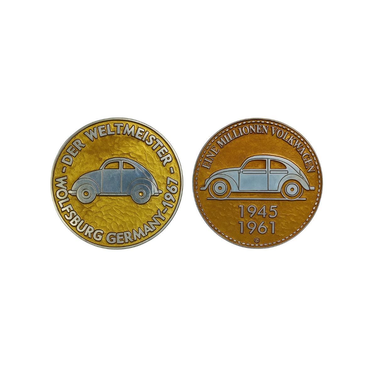ヴィンテージ VW ヴォルフスブルク カー バッジ: 1972 Der Weltmeister