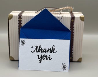 Miniatura de agradecimiento escrita a mano, ideal como recuerdo.