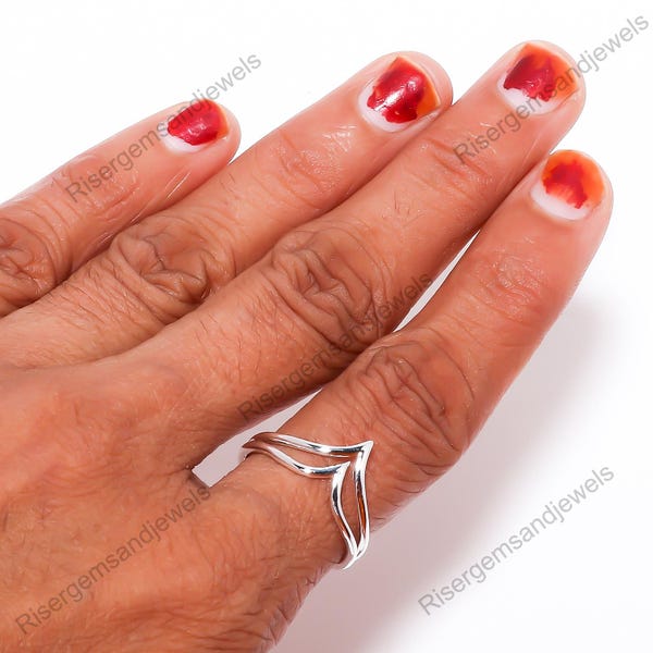 Chevron Silverring Dubbel Chevronring V-formad ring 925 sterlingsilver Spetsig bandring Minimalistisk, elegant ring Present till flickvän