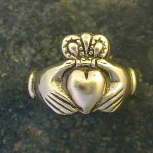 14K Gold Claddagh Irish Wedding Ring image 2