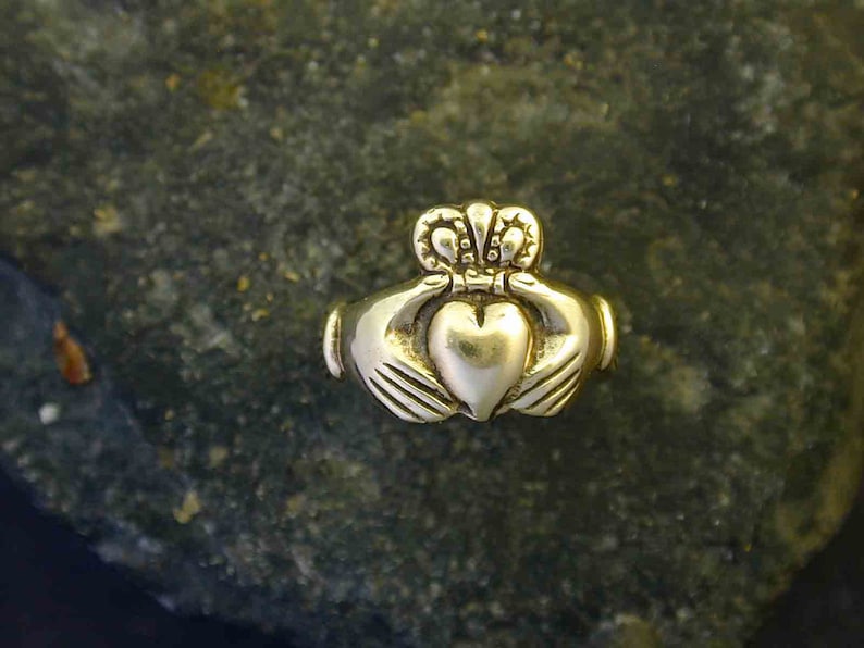 14K Gold Claddagh Irish Wedding Ring image 1