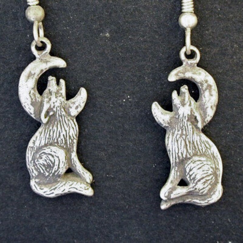 Coyote Teeth Earrings main image 1