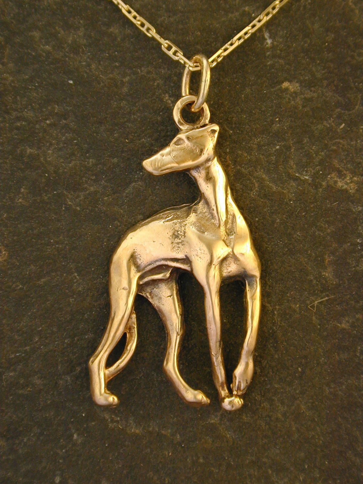 14K Gold Greyhound Hund Anhänger auf einem 14K Goldkette. Etsy