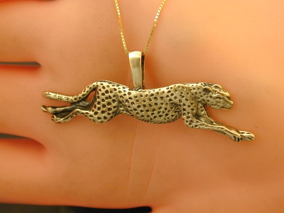 14K Gold Running Cheetah Pendant on a 14K Gold Chain Etsy Hong Kong