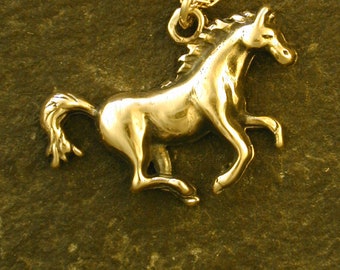 14K Gold Horse Pendant on a 14K Gold Chain - Etsy Canada