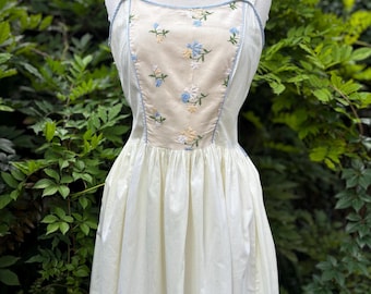 1940s 50s hand stitched floral embroidered bodice sun dress - homemade