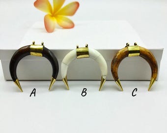 Buffalo Horn Crescent Pendant: Tribal Boho Statement Necklace