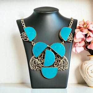 Handmade Turquoise Gemstone Necklace – Bohemian Silver-Plated Tribal Jewelry