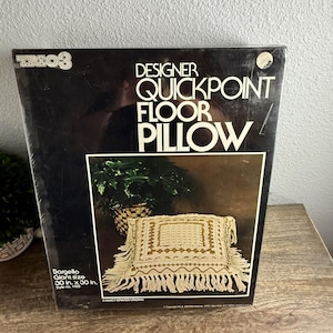 1977 Trio3 Bargello Quickpoint GIANT Floor Pillow Kit Sealed 30x30 Nancy Edwards