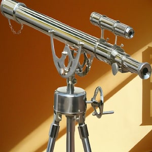 Vintage Brass Telescope with Adjustable Tripod – Classic Nautical Decor & Collector’s Piece