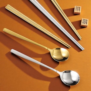 Japanese Stainless Steel Chopsticks | Gold Square Flat Chopsticks for BBQ & Dining | Reusable Restaurant Grade Tableware | Gift for Foodies