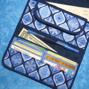 Cartera grande para mujer: organizador de billetera triple con 9 bolsillos, billetera acolchada, billetera de tela, billetera larga tipo talonario de cheques, billetera de mano para mujer vegana