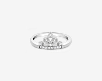 Moissanite Crown Shape Ring in 925 Sterling Silver Moissanite Crown Ring, Handmade Wedding Band, Crown Statement Ring, Stacking Band Rings