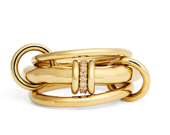 Anillo de eternidad con banda pequeña bañado en oro de 14 k, anillo apilable de tres bandas lisas, anillo de boda llamativo, anillo delicado, banda Spinelli Kilcollin