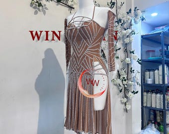 Vestido de baile con cuentas hecho a mano