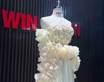 Vestido largo, evasé y floreado hecho a mano