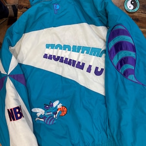 Vintage 90s Charlotte Hornets Pro Player Jacket XXL