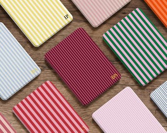 Étui pour Kindle avec rayures colorées, personnalisable pour Kindle 11th 6", Kindle Paperwhite 11th, Paperwhite 12th 7", Colorsoft 2024 Kobo Magnetic