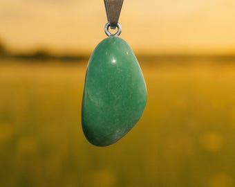 Green Aventurine Pendant – Natural Crystal Necklace for Luck