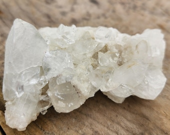 Natuurlijke apofyllietstilbietkristalcluster – hoog vibrerend druzy-exemplaar voor genezing, helderheid en spirituele groei