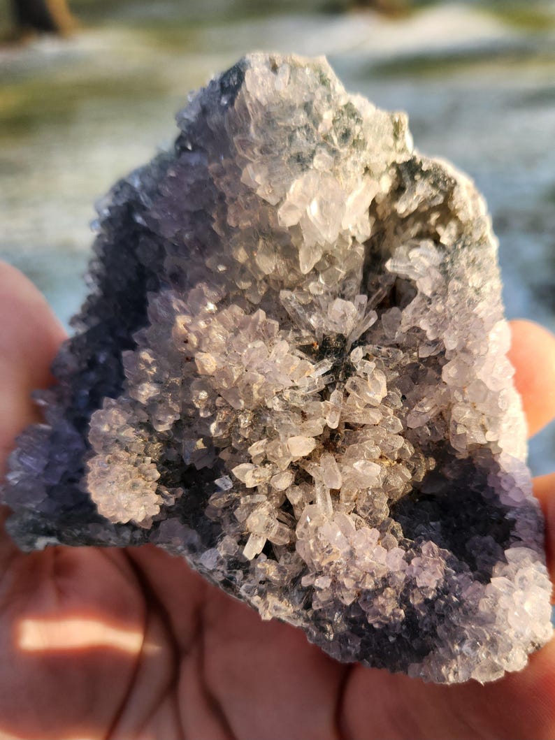 Magnífico grupo de cristales de zeolita: desintoxicante espiritual y físico. imagen 5