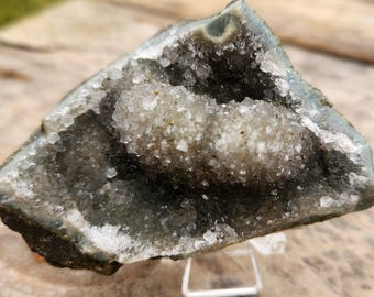 Prachtige amethist druzy-cluster uit Brazilië – sprankelende paarse kwartskristalgeode • Natuurlijke genezende steen • Specimen voor verzamelaars