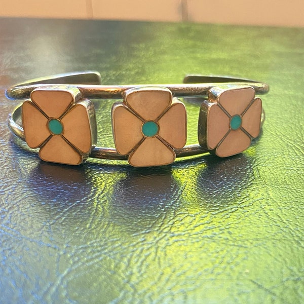 Vintage mother of pearl & turquoise flower cuff for 7 inch wrist,Southwest tribal style statement or stacking cuff, flower power summer gift