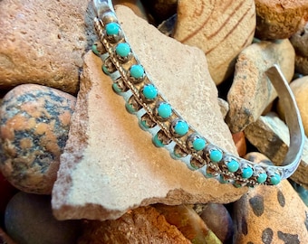 Vintage double row snake eyes turquoise and Sterling Silver stackable cuff on Carninated triangular wire