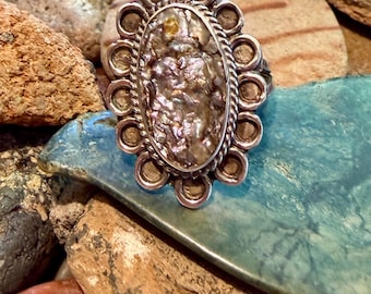 Size 5.75 Vintage MCM Abalone shell ring in sterling silver, hecho en Mexico, Taxco eagle 3 stamp