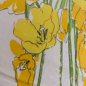 Vintage yellow tulips top full sheet and Vera pillow case, spring linen, upcycle quilt back or sewing yardage image 5