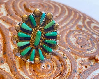 Size 8 Vintage Zuni turquoise petit point 925 cluster ring,  Southwest Old Pawn