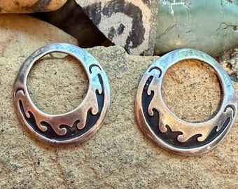 Signed Early Tommy Singer sterling silver overlay hoop stud earrings, Navajo water motif, southwest style