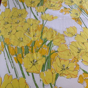 Vintage yellow tulips top full sheet and Vera pillow case, spring linen, upcycle quilt back or sewing yardage image 6