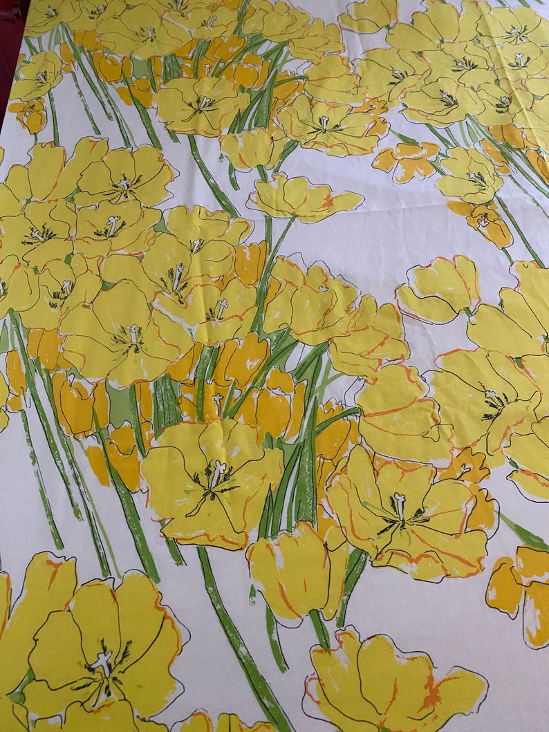 Vintage yellow tulips top full sheet and Vera pillow case, spring linen, upcycle quilt back or sewing yardage image 6