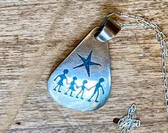 Vintage Taxco Family pendant necklace. Great gift for mom? Turquoise chip inlay sterling silver on 18” 925 chain, mom, dad, brother & sister