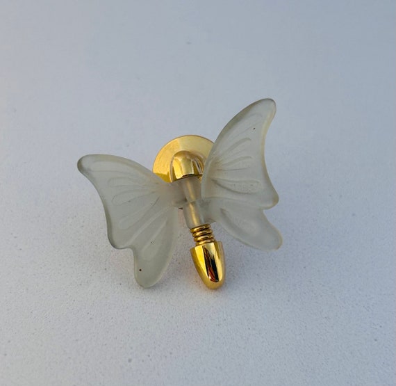 Vintage Avon Butterfly pin with adjustable wings - image 1