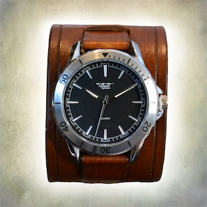 Men&#39;s Brown Leather Cuff Watch