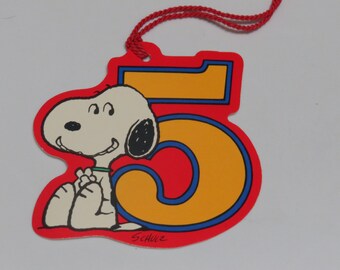 Une grande étiquette cadeau vintage Hallmark Snoopy inutilisée ~ 5 ans ~ et plus encore.