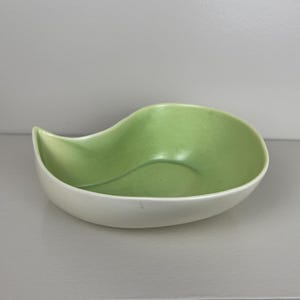 Vintage Red Wing Pottery Set - Mid-Century Modern Teardrop Bowl