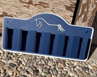 Uchwyt na bicze Combi – uchwyt ścienny na 4 lub 6 biczów | Zamów do swojej siodlarni