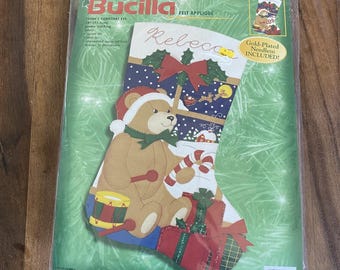 Kit para calcetín navideño gigante de fieltro de Bucilla Teddy #84242