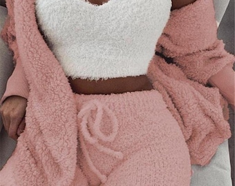 drei Stück Damenbekleidung Langarm Crop Tank Top und Kordelzug Shorts Pyjama Set