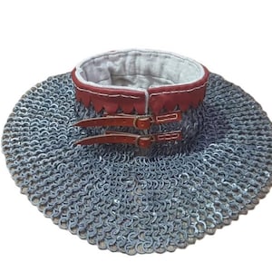 Gorgerin en cotte de mailles riveté : collier en acier de calibre 18 avec boucle en cuir
