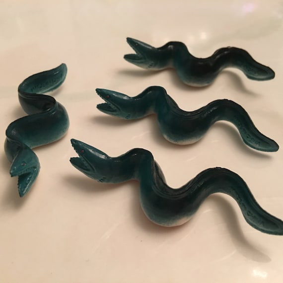 eel toy