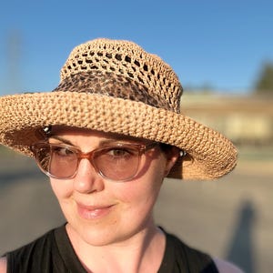 Crochet Pattern for a Raffia Sun Hat