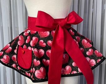 Valentine half apron/Half apron/Valentine's  apron/SewMammaSew Apron/Hostess/Valentine Hostess Apron/Valentine print/Handmade Gift