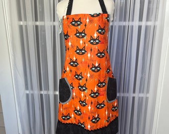 Halloween Apron/ Women's Apron/Halloween chefs style apron/Halloween Hostess Apron/Gift Apron/SewMammaSew Apron