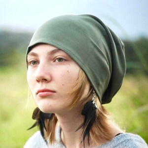 Bonnet unisexe slouchy - Vert olive - Coton biologique, soja et élasthanne - Molleton français - Bonnet d'hiver - Vêtements biologiques - Écoresponsable