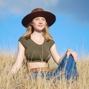 Cap Sleeve Crop T Shirt - Olive Green Crop Top - Organic Clothing - Festival Fashion - 90s Fashion